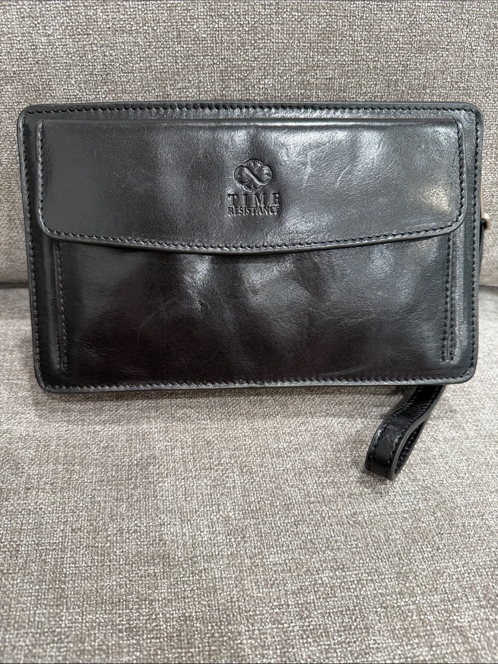 Time Resistance Decameron Men's Black Leather Clutch